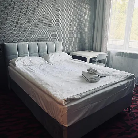 Loft Car Factory Hostel Warschau