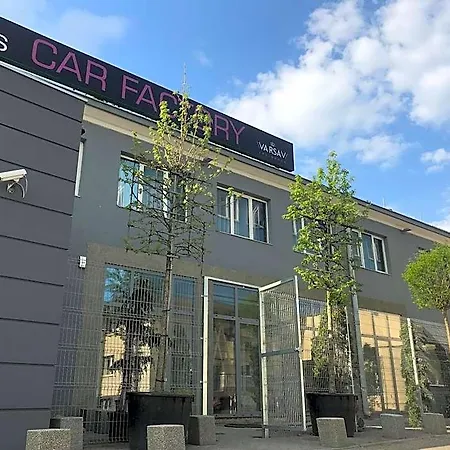 Hostal Loft Car Factory Varsovia