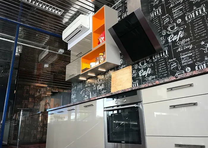 Hostel Loft Car Factory