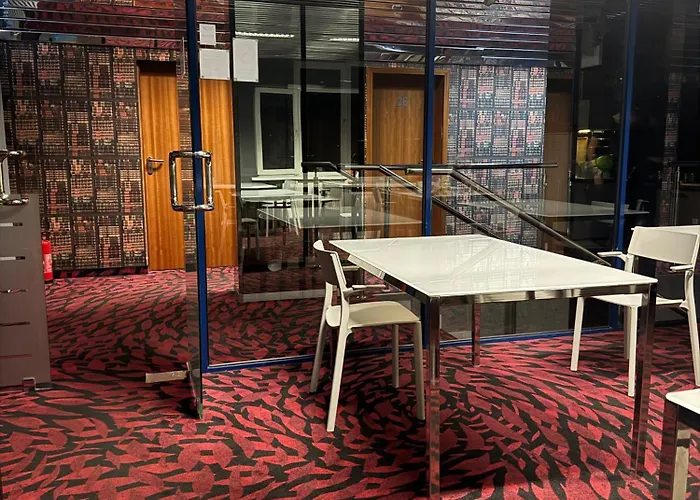 Hostel Loft Car Factory