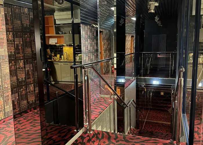 Loft Car Factory Hostel Warsaw