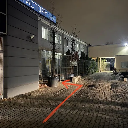 Vandrerhjem Loft Car Factory Warszawa